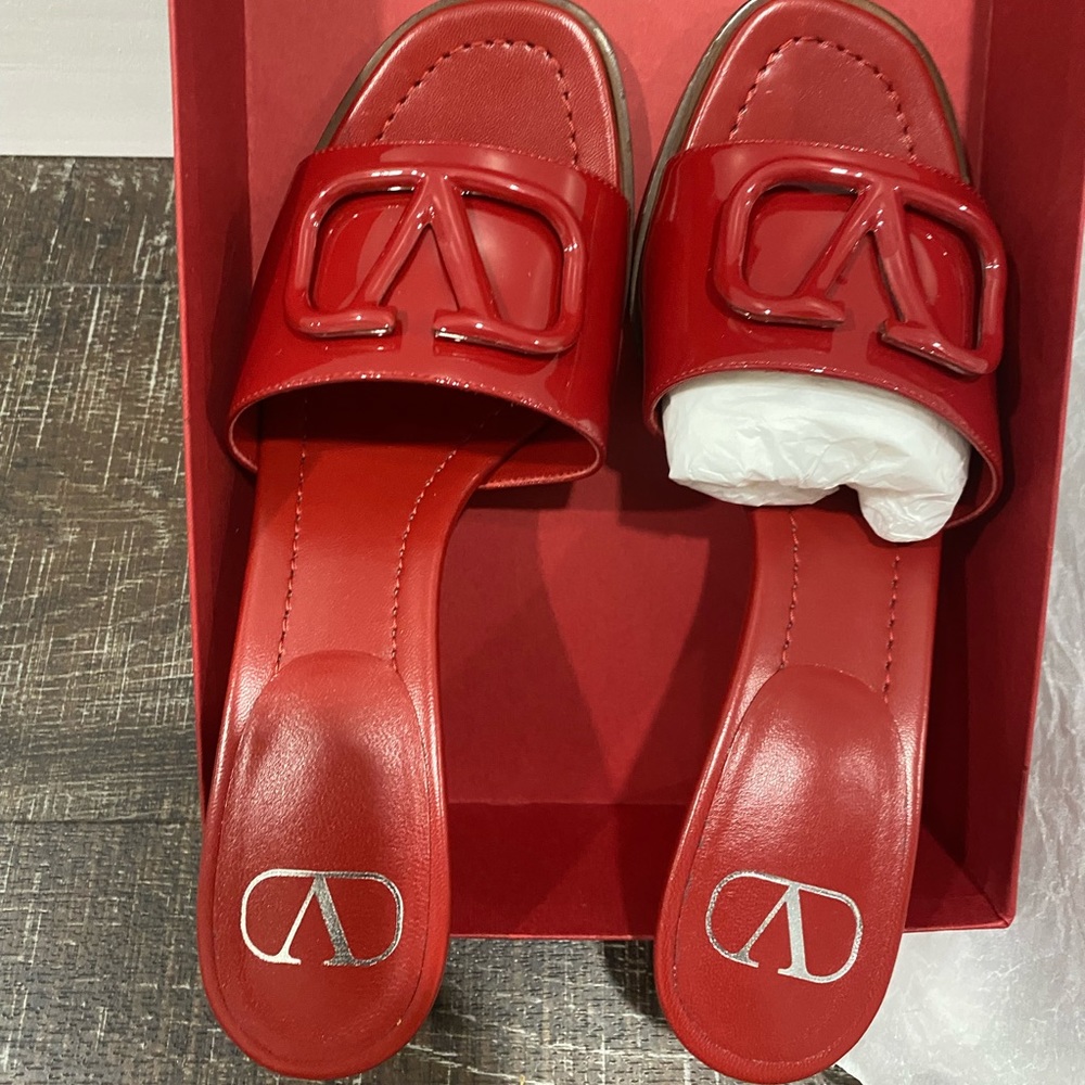Valentino Garavani VLogo 80mm sandals 38.5